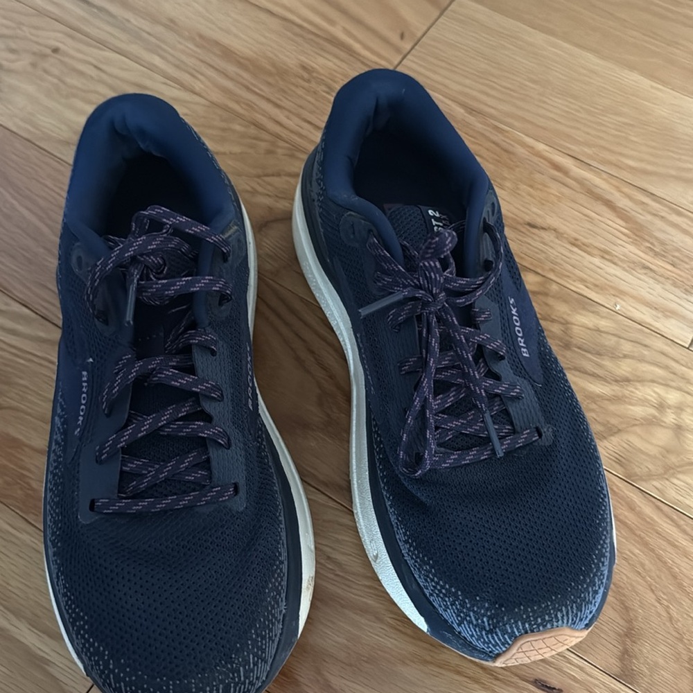 Brooks Ghost Max - Picture 2 of 3